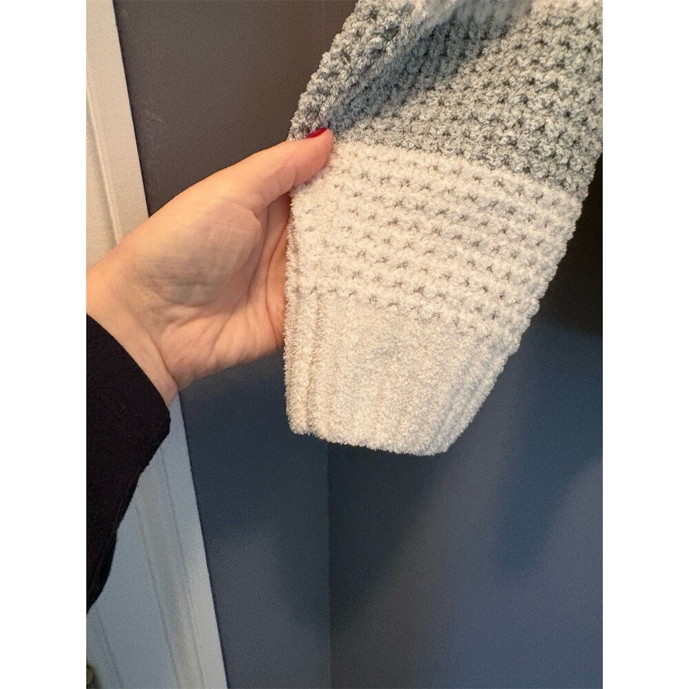 BearPaw Sweater Womens Size L Gray White Striped Waffle Knit Pullover - Picture 3 of 9